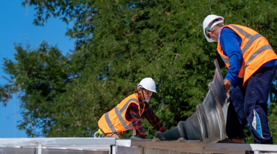 Professional residential roofers in Monroe, WI